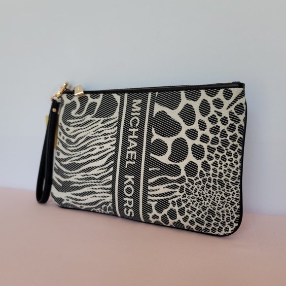 MICHAEL KORS Jet Set Charm Signature Logo Wristlet/Pouch- Black Multi ⭐ - Picture 4 of 16
